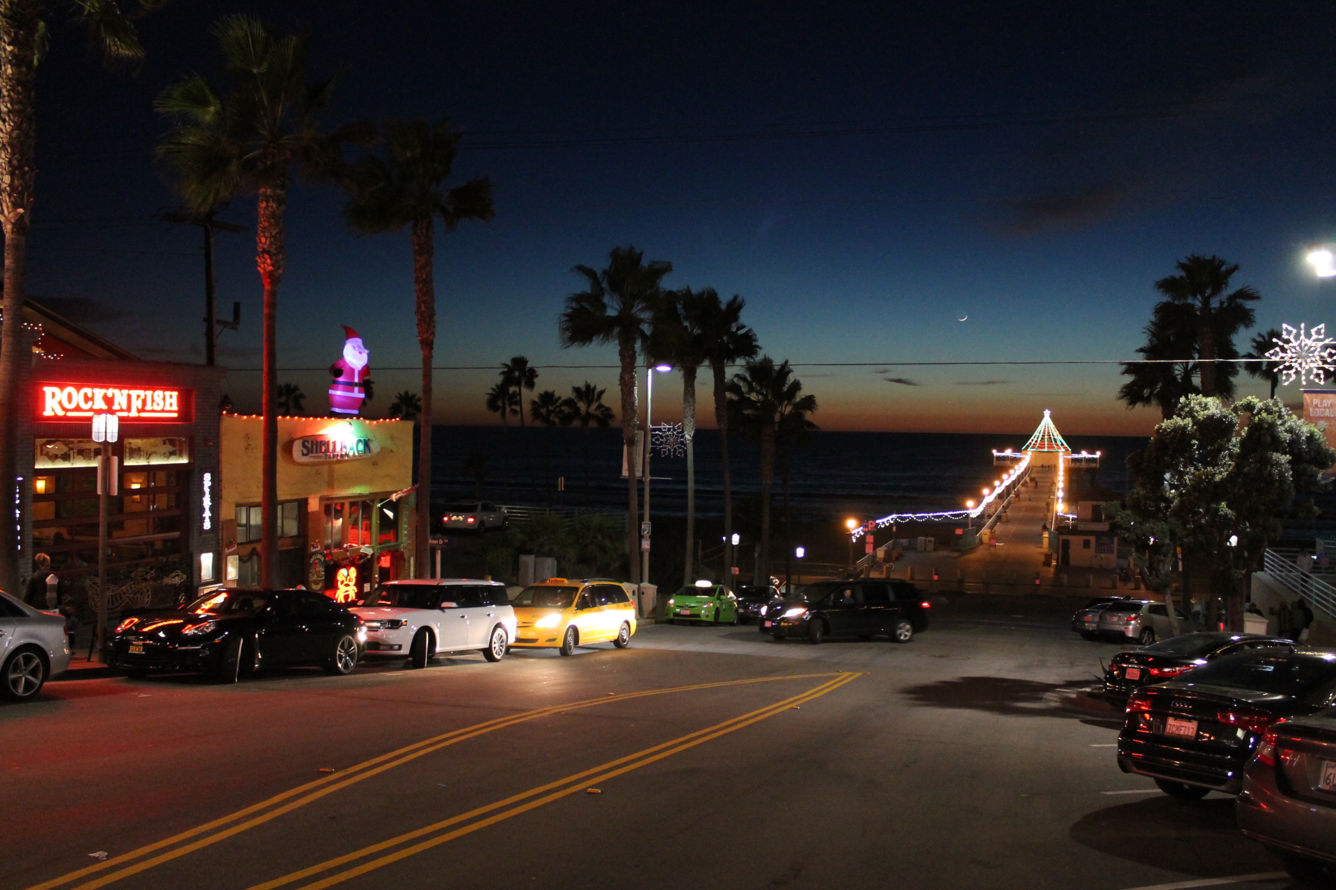 30th Annual Manhattan Beach Pier Lighting and Holiday Kickoff - Real ...
